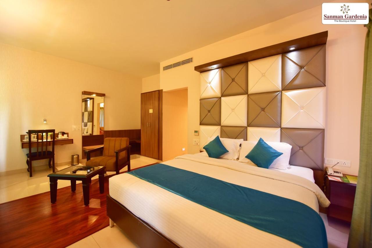 Hotel Sanman Gardenia Bangalore Esterno foto