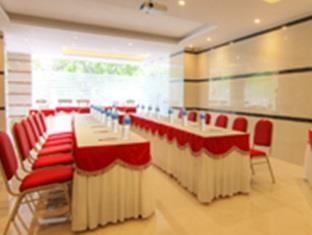 Hotel Sanman Gardenia Bangalore Esterno foto